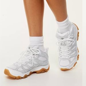 NWT Merrell waterproof hiking boots